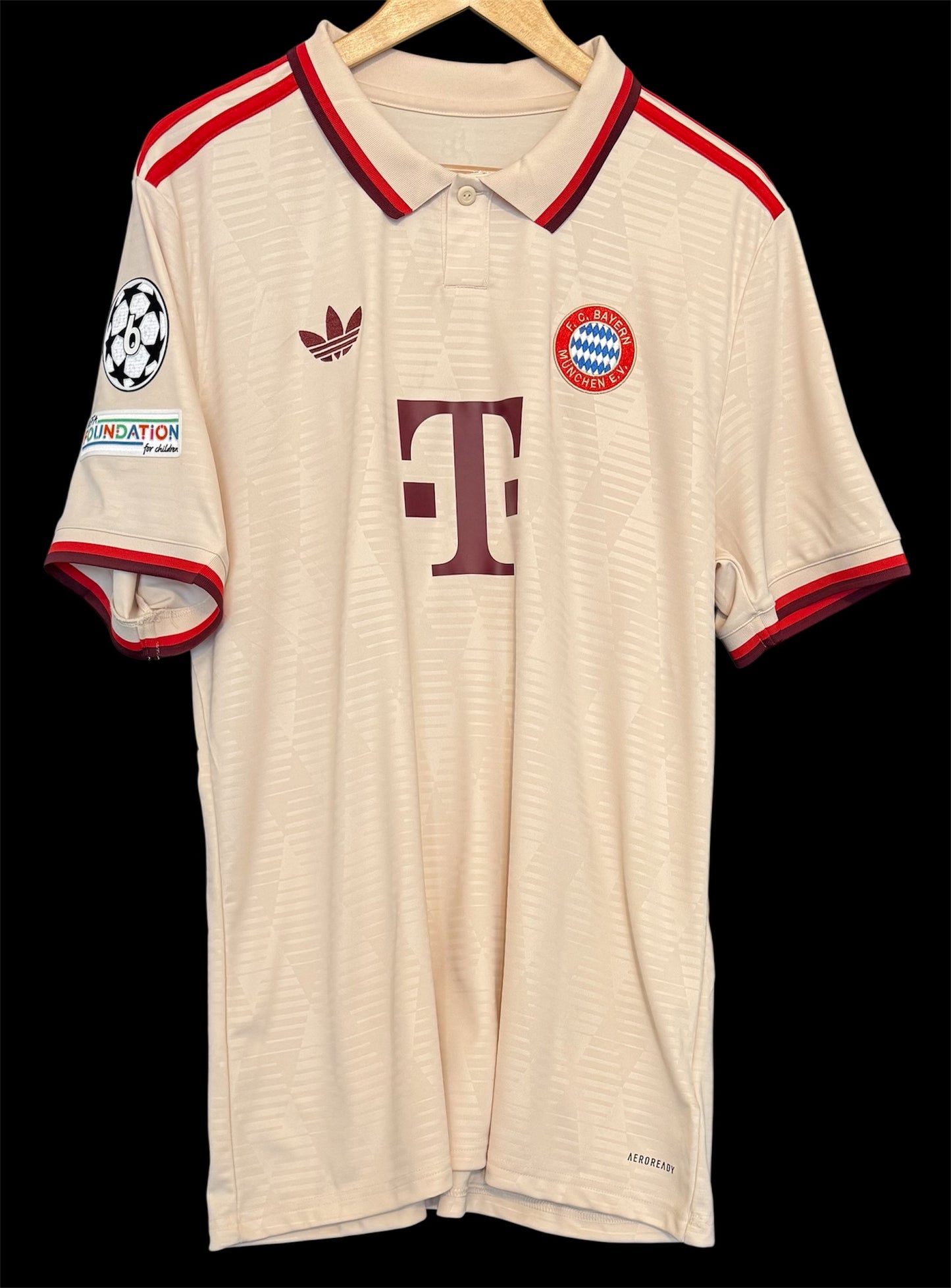 FC Bayern Munich 2023/24 third kit #6 Kimmich